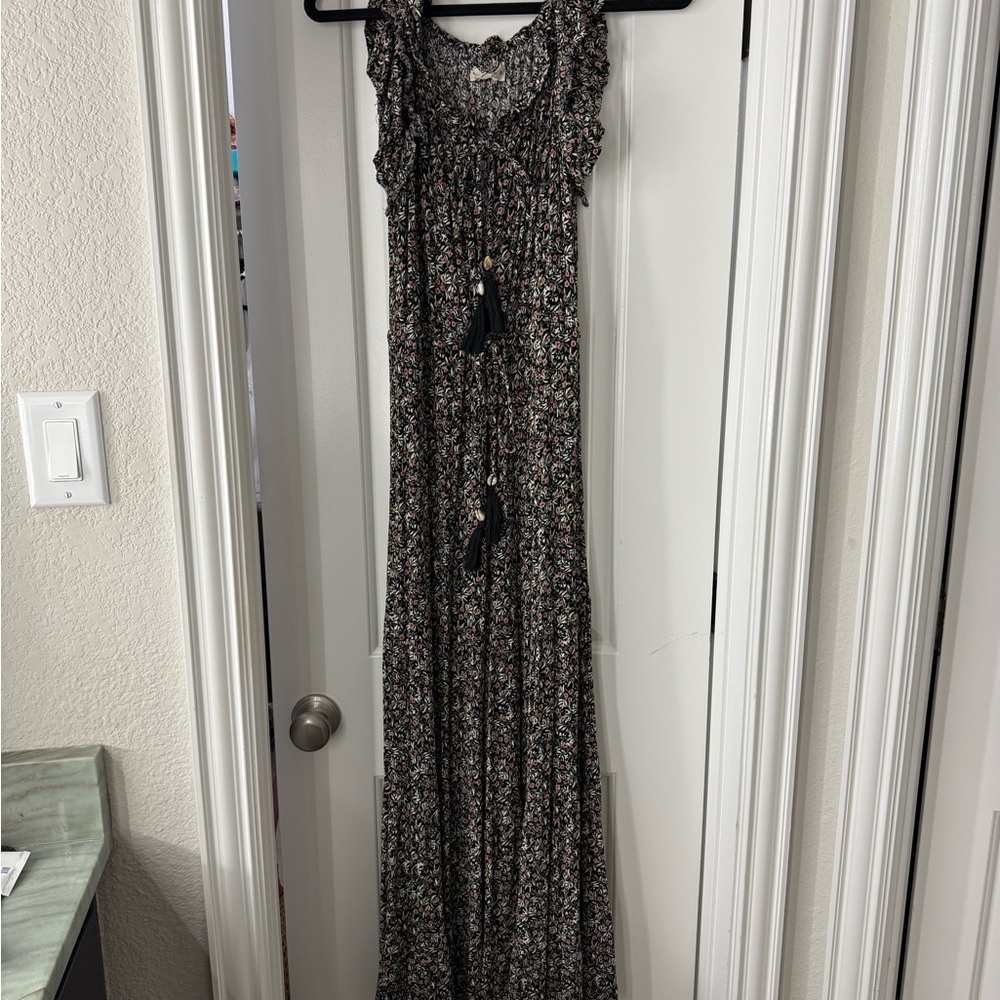 New Natural Life Floral Black Maxi Dress Size M